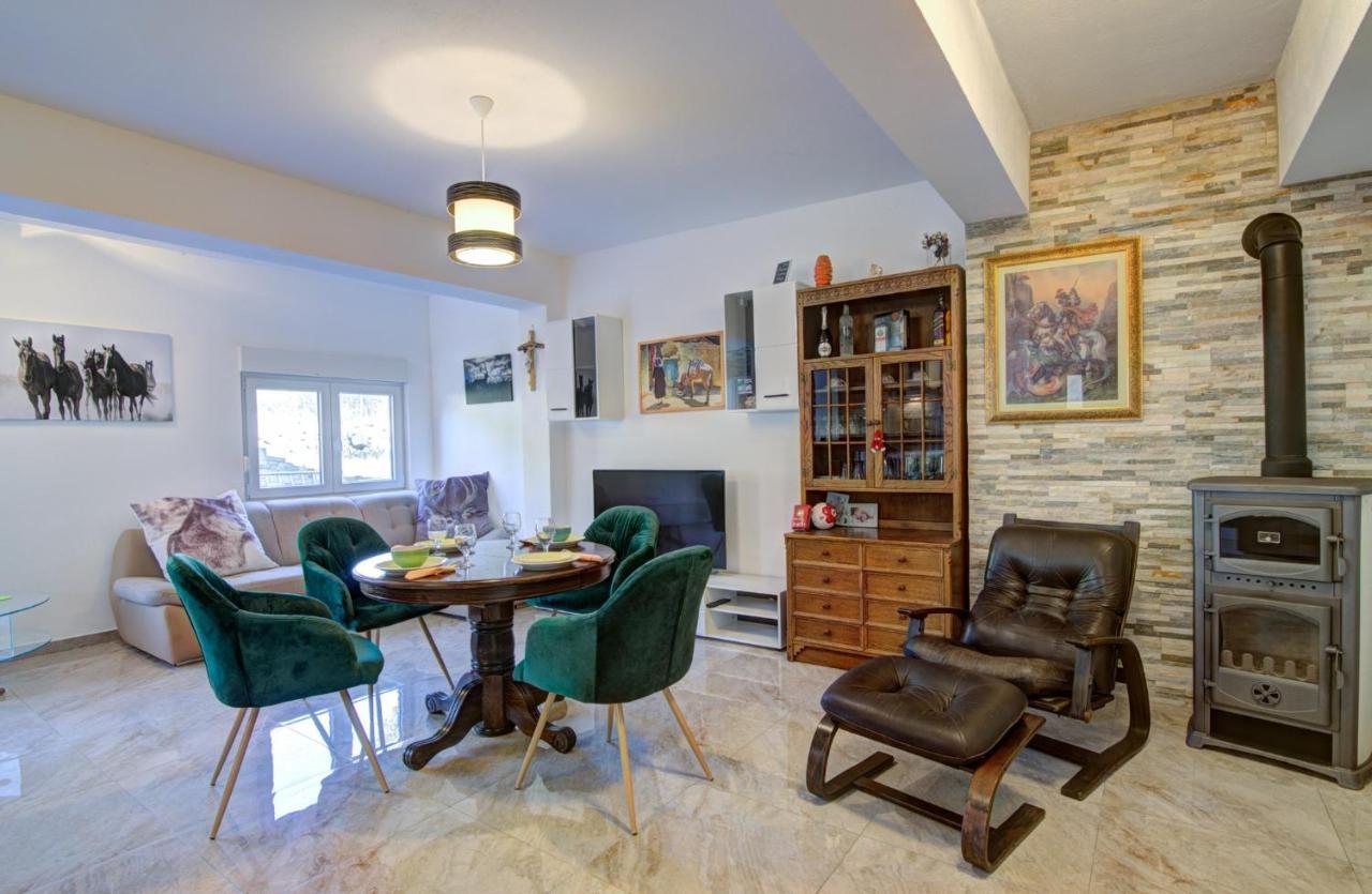 Апартаменты House Of Velebit Adria Сень Экстерьер фото
